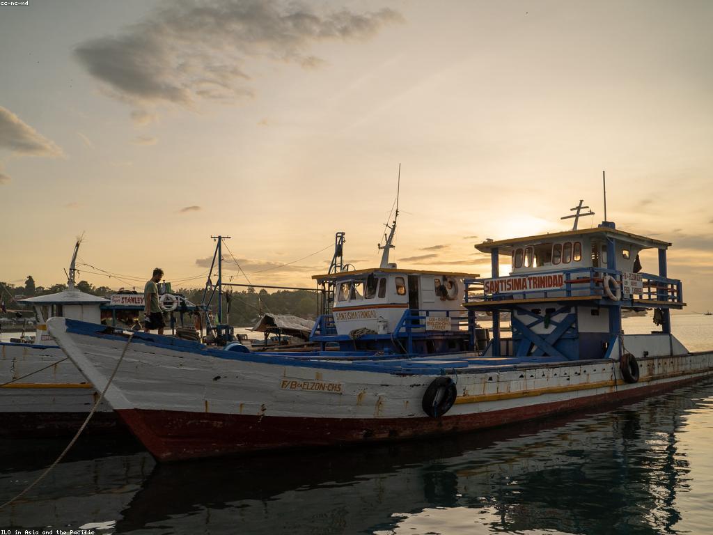 ការប្រកួតត្រី: បំផុសគំនិតនិងការលេងគូស្នេហ៍